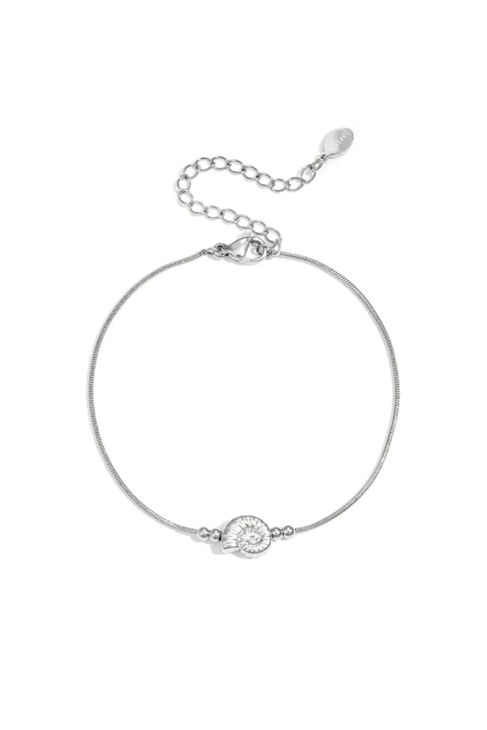 Minimalistische armband met spiraalvormige schelp (zilver)